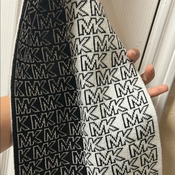 Michael Kors Monogram Black and White Scarf - Picture 3 of 3